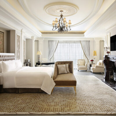 Habtoor Palace Dubai Sir Winston Churchill Suite - Large Master Bedroom