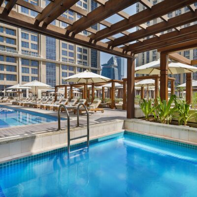 Hilton Dubai AHC-Pool